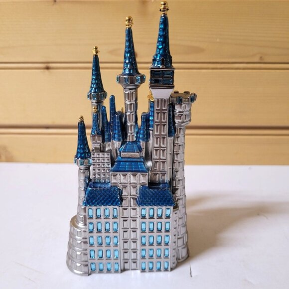 Hallmark Disney 2018 Cinderella Castle Metal Keepsake Ornament Christmas Tree - Picture 3 of 8